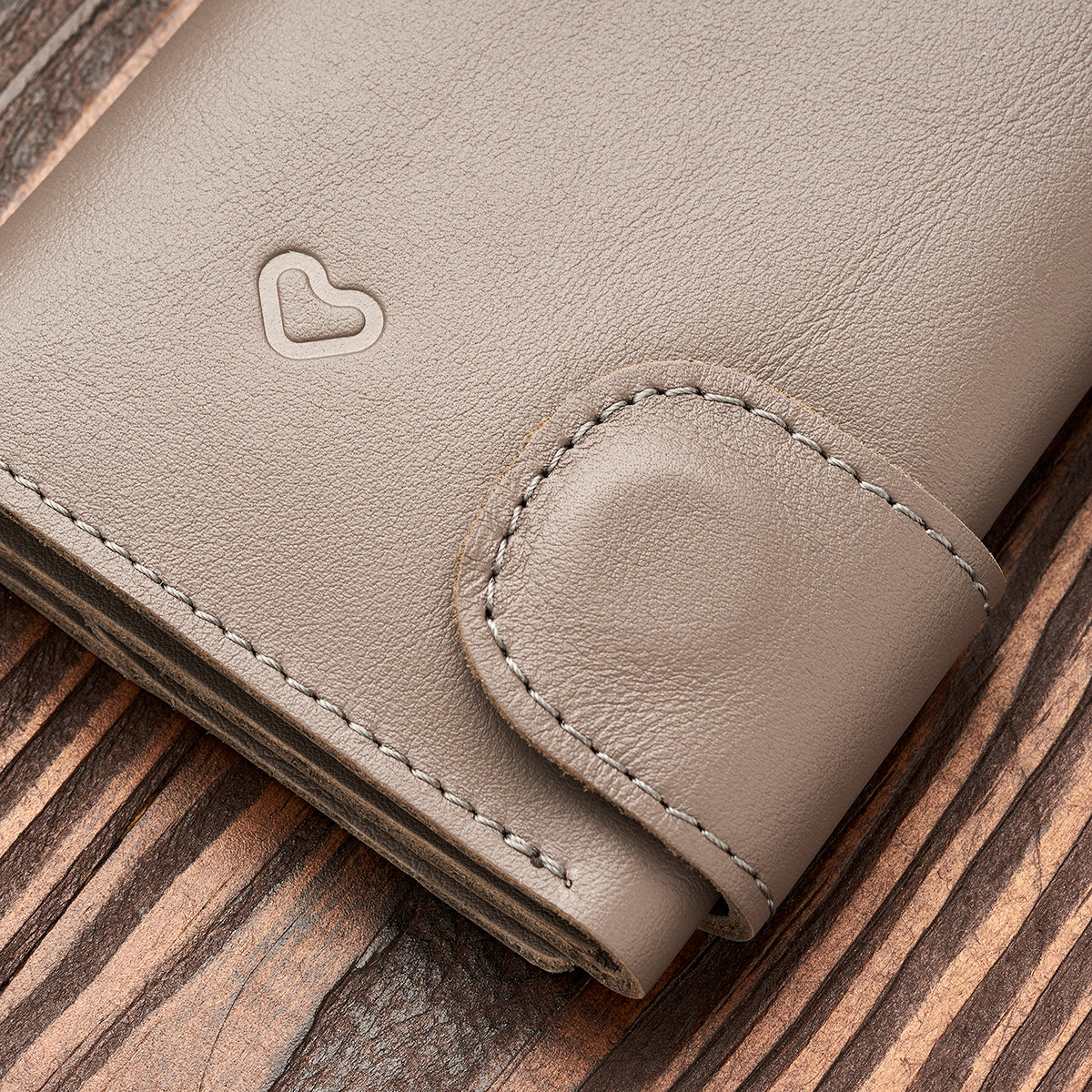 Маленький гаманець для купюр, карток і монет BABY