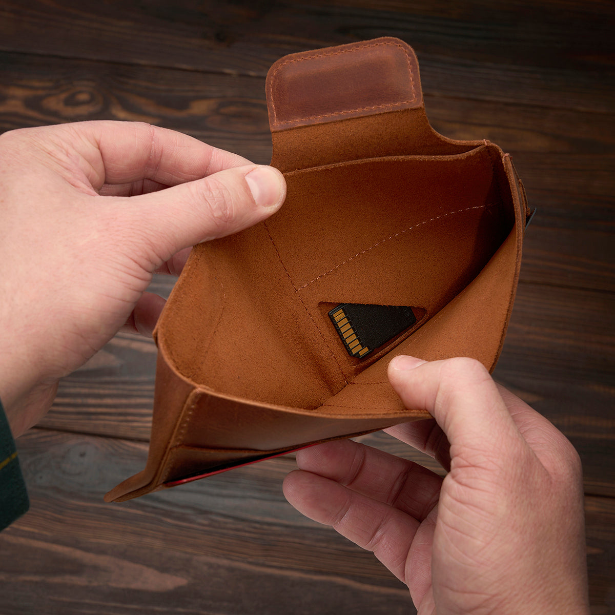 Compact wallet for banknotes, cards and coins KID